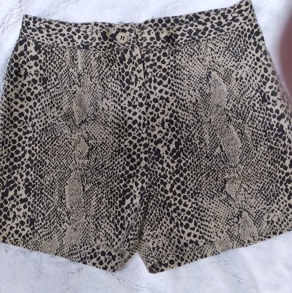 Santa Barbara snake print shorts